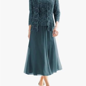 Elegant Teal Evening Gown Size 16